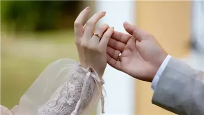 لماذا نهى النبي عن عضل النساء وحذر منه؟ وما معنى عضل النساء؟