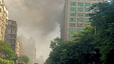 تجدد اشتعال مبنى سنترال رمسيس والإطفاء تحاول السيطرة