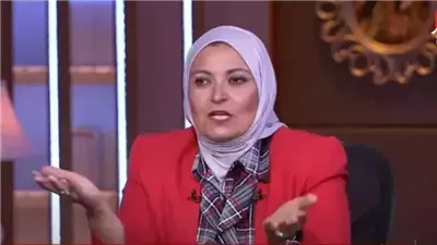 هبة قطب تفاجى جميع الرجال إذا ظهرت هذه العلامة في زوجتك طلقها على الفور وبدون تردد 